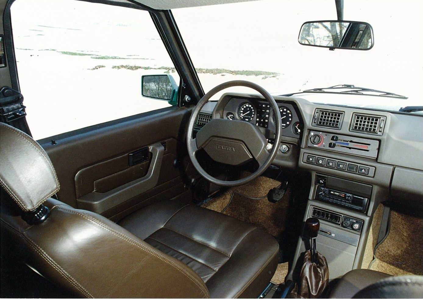 Tatra-613-There-Arent-Enough-Eccentrics-kaszni.blog_.hu_.jpg