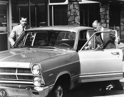 Dragnet Ford Galaxie.jpg