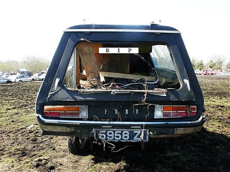 Ford Granada 1 Hearse - ireland 4.jpg
