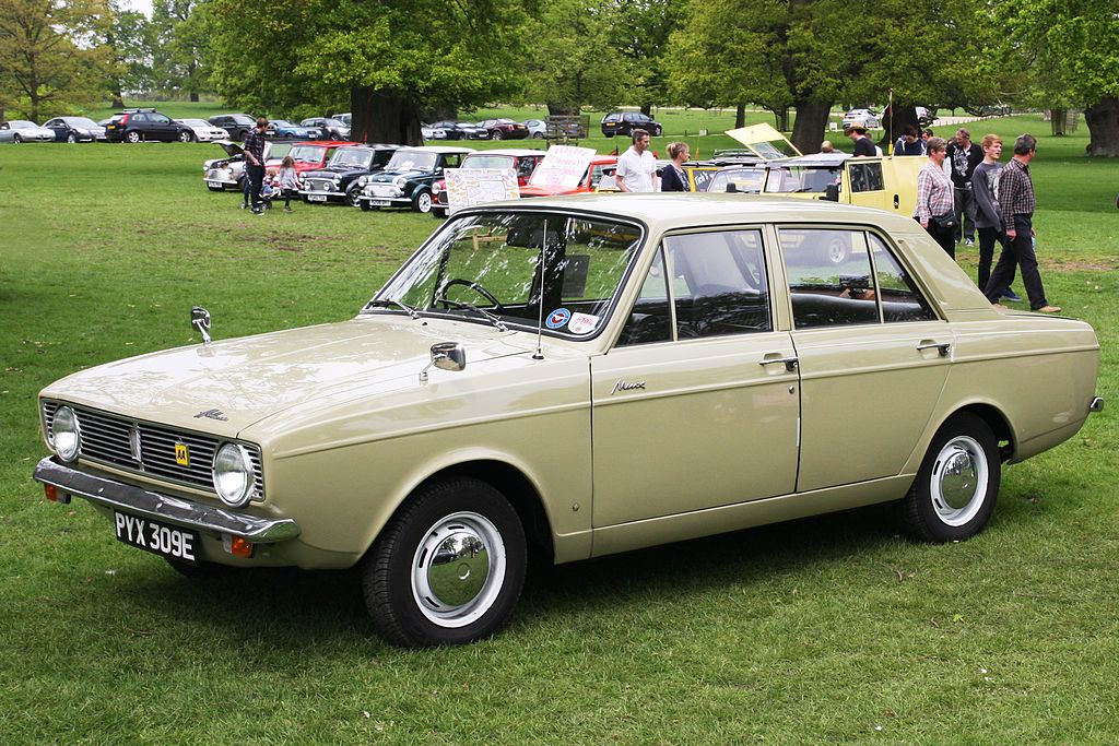 Hillman_Minx_registered_July_1967_1496cc.JPG