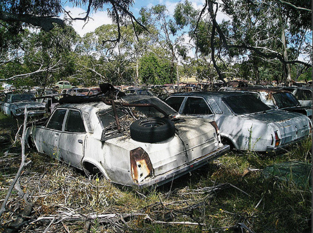 Leyland P76s - Cooma, Feb 2006.png