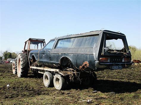 Ford Granada 1 Hearse - ireland 3.jpg