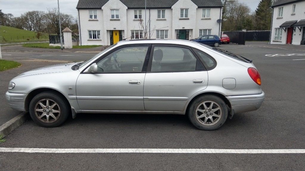 Toyota Corolla 1.6.jpg