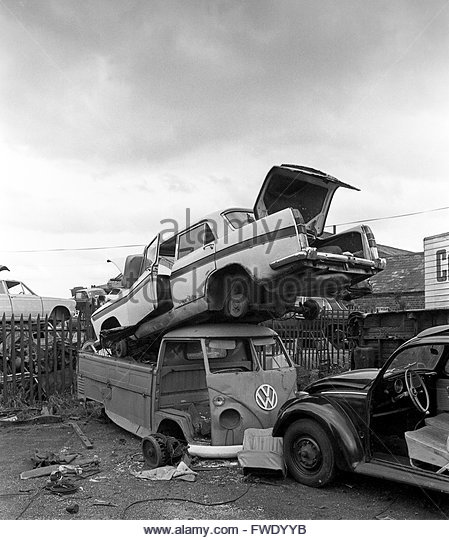 SCRAPYARD PICS, 1975 AND 1998 - AutoShite - Autoshite