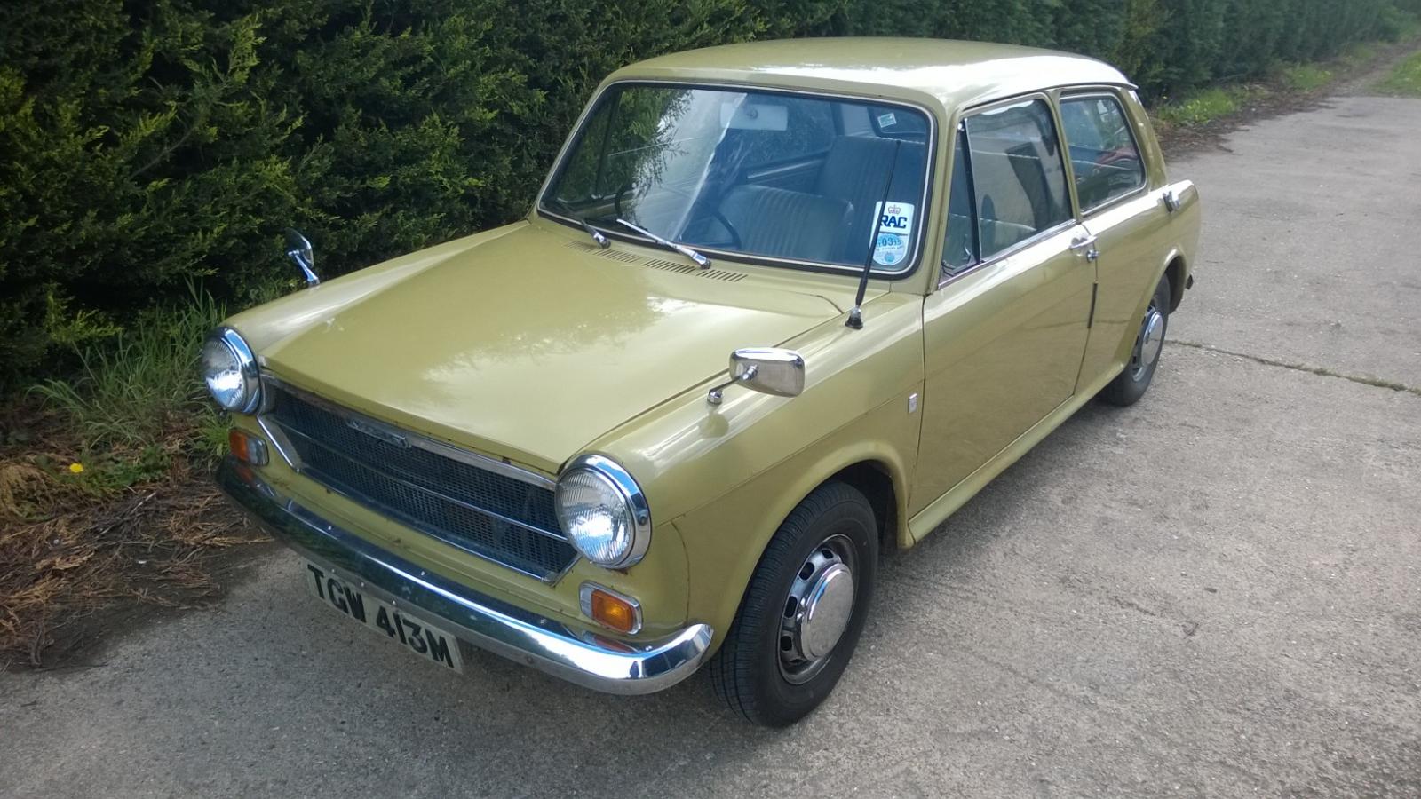 A Riley Kestrel, based upon the Austin 1100/1300. Beige 1966 model