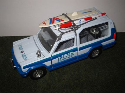 1%253A24_Super_Collection_Talbot_Matra_Rancho_Wind_Surf_Model_Trucks_47daf6f5-585a-481c-a8b3-dd2ceab66e60.jpg