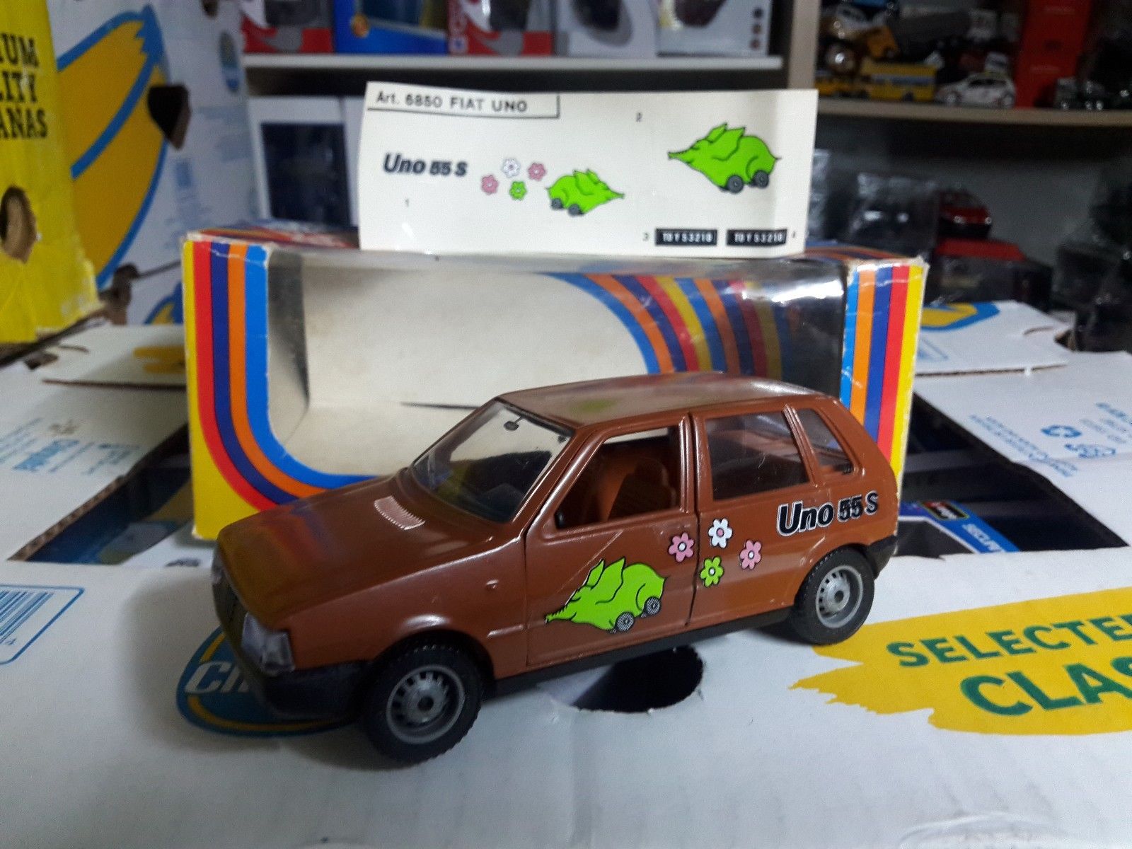 Hot Wheels 1-24 Fiat Uno 55S.jpg