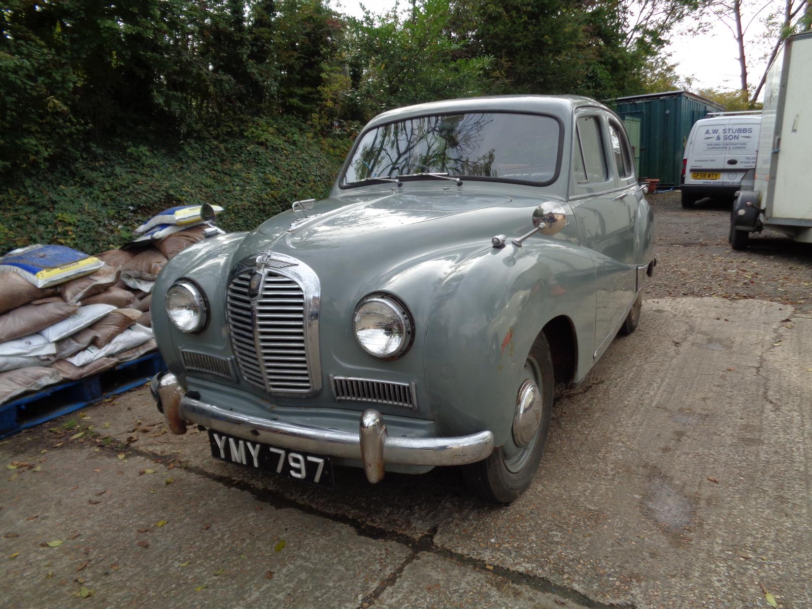 Battered old Austin - AutoShite - Autoshite