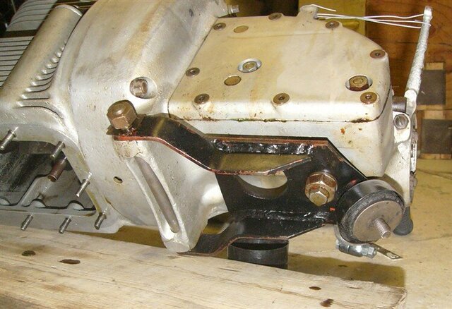 1364475699_P1310311gearboxmount.thumb.jpg.b760a4d55d9a4e350986912a1ca14b78.jpg