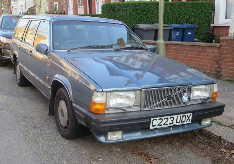 1852377778_1985Volvo760GLEautoFinchleyApril2018.thumb.JPG.9840bc21a4c54a7f2a7595c50424563a.JPG