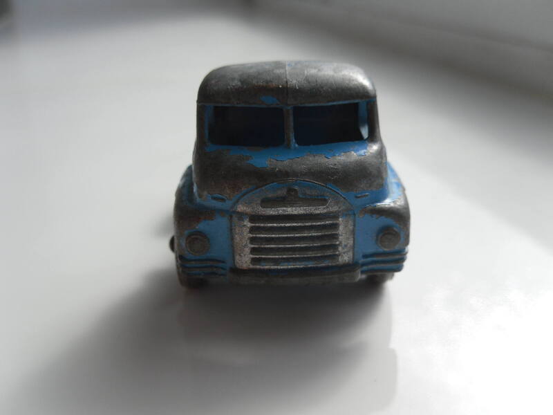 1301231981_Dinkycab001.thumb.JPG.37be6ef38da7e3802601db9445d5eec7.JPG