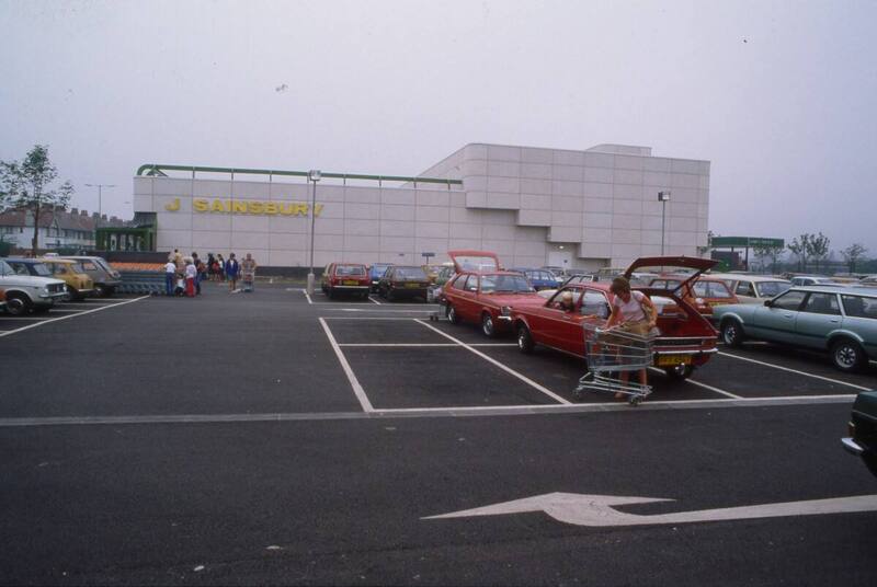 1252188231_Birkenhead19822.thumb.jpg.c765cd52004bff832f93df6100c8a75e.jpg