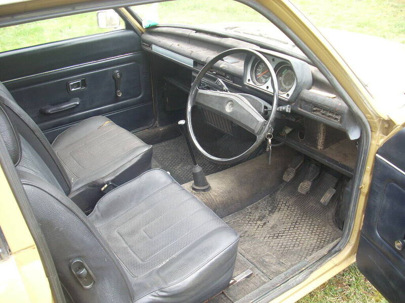 1458189178_LGV160Pinterior1.thumb.JPG.cf97d249bad5bd3d5fb2a896b7551c38.JPG
