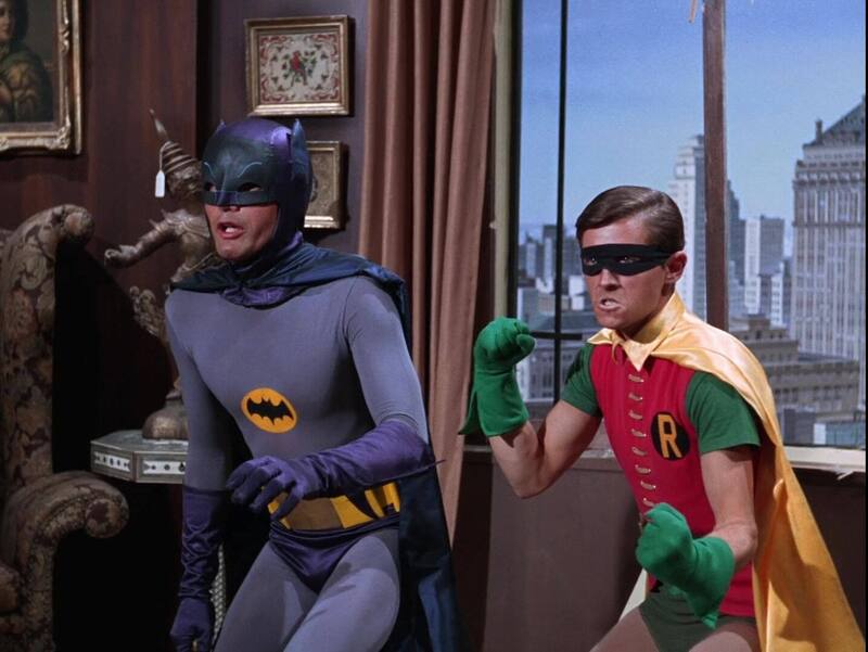 1742759122_BatmanRobinfight.thumb.jpg.fc654c663627efc60ba7412e5db051f4.jpg