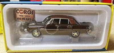 Corgi-60th-anniversary-model-VA06519-Rover-P6-3500.jpg.4ffeb4c8c68326c2445a1701de57f9c3.jpg