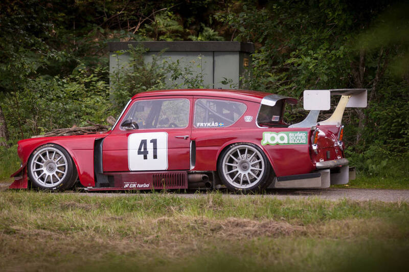 1964-Ford-Anglia-with-supercharged-Volvo-B230-01-1024x682.thumb.jpg.0a2f25ef6e522d1b0c3794445dd907c3.jpg