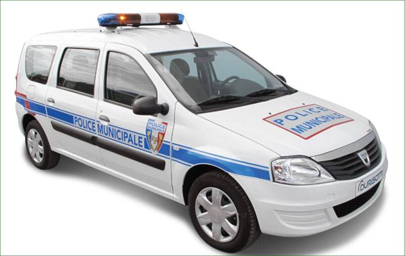 2057257229_daciapolicecar.thumb.JPG.bf42d27a367c215374babd5dc65dfc5c.JPG