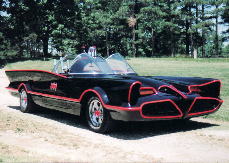 1035749406_1960s_TV_BAtmobile_01.thumb.jpg.38409baab271a28601e04a97dc407c50.jpg