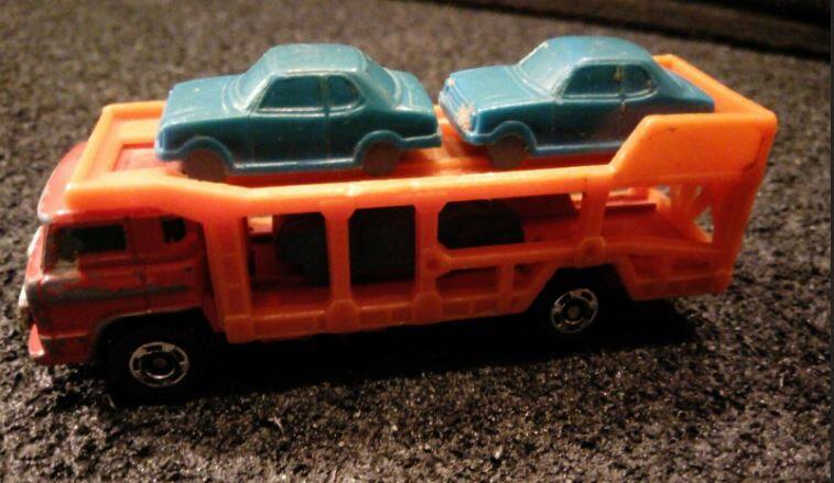 tomica.JPG.66a2c4c92b00a5151b3868ba03990dd3.JPG
