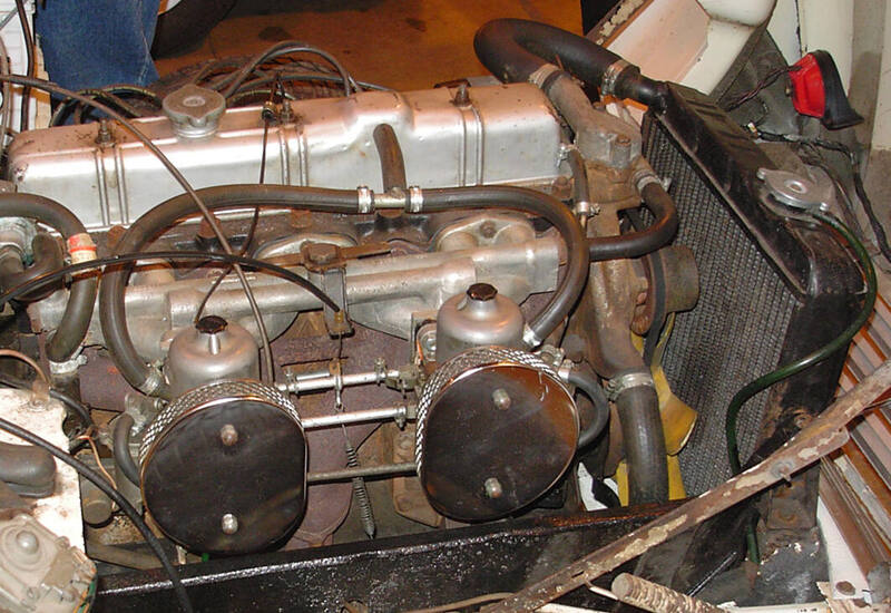 Vitesse Doy 54J  engine 2005 Feb 6 01 crop broad.jpg