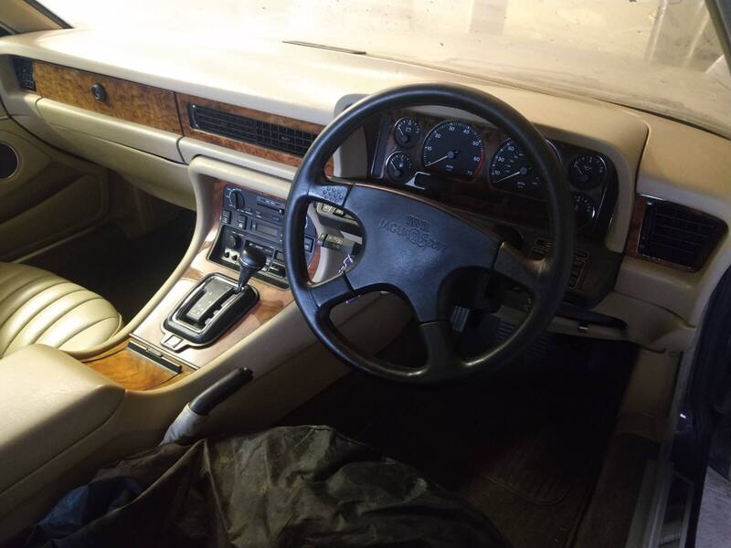 interior.thumb.jpg.f925915d5a2615c35fcb19300f2e0367.jpg