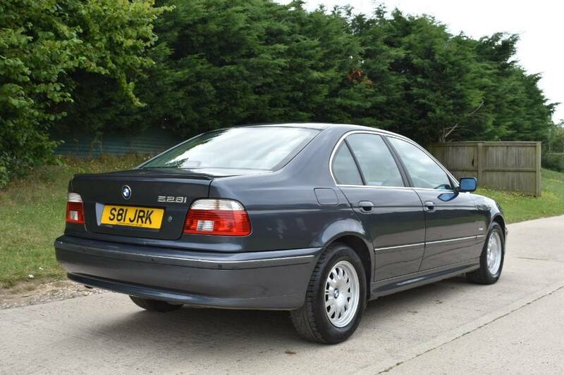 bmw-528i-saloon-4f4af0ee8ff2.thumb.jpg.75a8f60d3835c4950de08a14155280f9.jpg