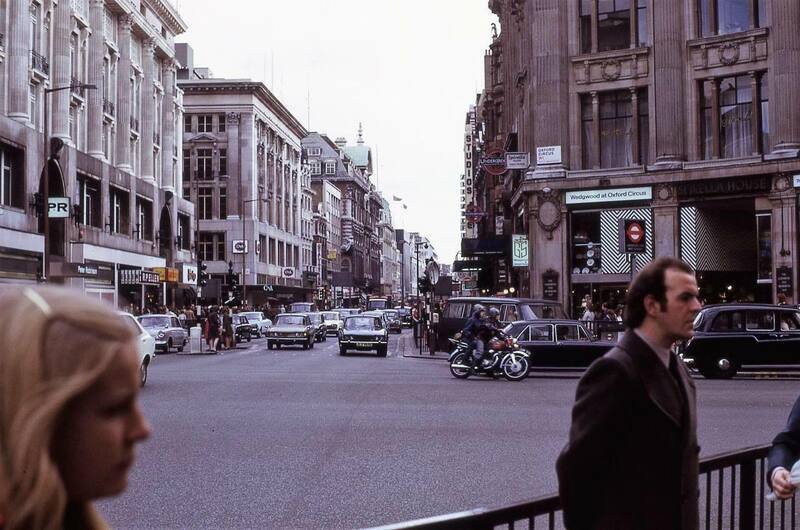 1871131428_oxfordcircus.thumb.jpg.2cb19cdfc99f2a32946c40f1a420c51b.jpg