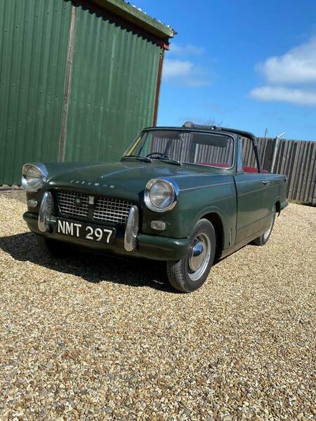 954833327_TriumphHerald-NMT297(1).thumb.jpg.4edf57f2a21c86f97455b29f701f9c0c.jpg