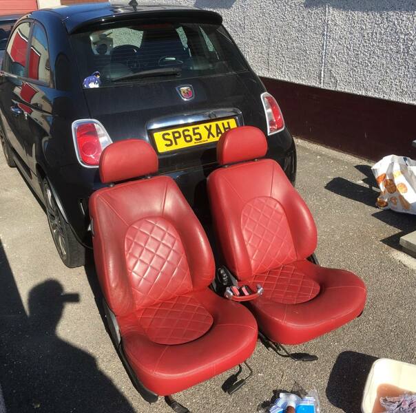 seats1.thumb.jpg.88fc6cfecd185fb3c36cd7fabbbcb63f.jpg