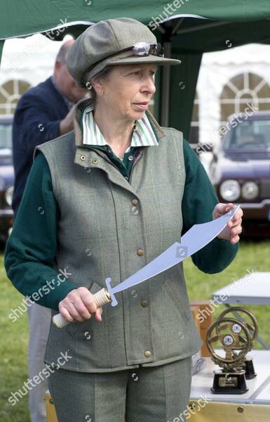 the-whatley-manor-international-horse-trails-at-gatcombe-park-gloucestershire-britain-shutterstock-editorial-4106657f.thumb.jpg.b6f2bc3713ccb76cf48d0b92f96b57c0.jpg