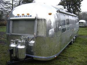 airstreamtank2.jpg.d0c66d6b33d1125f97329238ebd8925e.jpg
