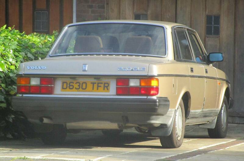363667377_1986Volvo240GLE.thumb.JPG.49d8f081c07ceef43e98fa2568b17084.JPG