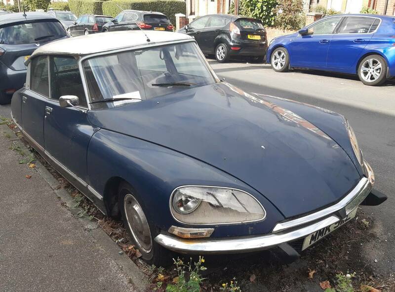 2137717499_1972CitroenDS23.thumb.jpg.2cd4a37bb0defc05ee08960d17749098.jpg