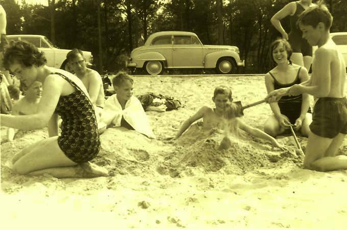 beach.jpg.73333d1c392c3092403dc1bbc38f3fd3.jpg