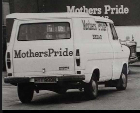 2118878228_transitvan.jpg.11b863a7917c2be0b56532e1f1c7808d.jpg