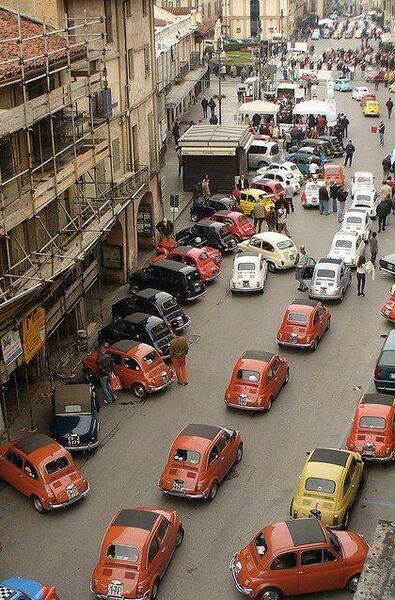 fiat.thumb.jpg.50faaff791f65f7da5529312c1414140.jpg