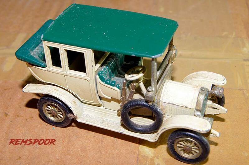 BenzLimousine.thumb.jpg.331c5f859ff446af24d67ac48e5197b0.jpg