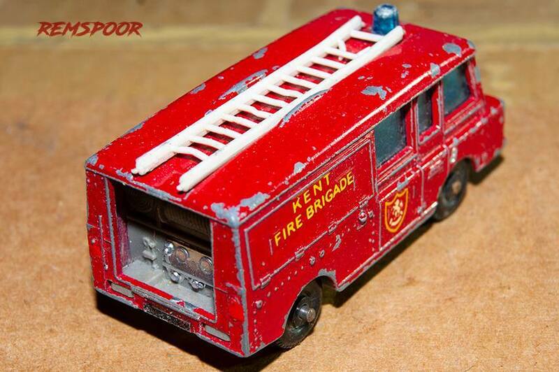 LandRoverFireRear.thumb.jpg.037381a194fd00eed44cbec293b8165e.jpg