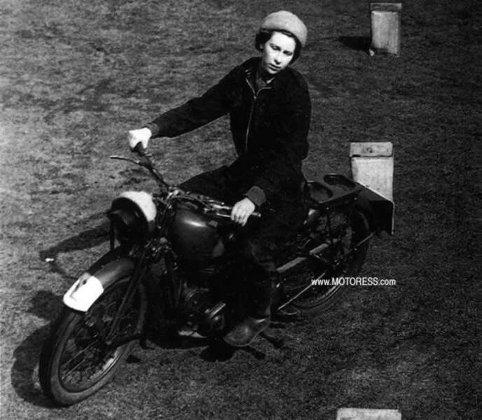 QueenElizabeth-II-motorbike-MOTORESS.thumb.jpg.7a3996656f6b545d2331ac46ddffa90c.jpg