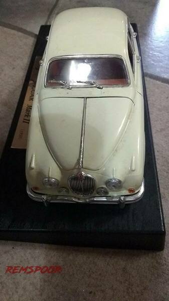jagMk2Front.thumb.jpg.241e0c23a51de0f06fb5cb718a0ea371.jpg