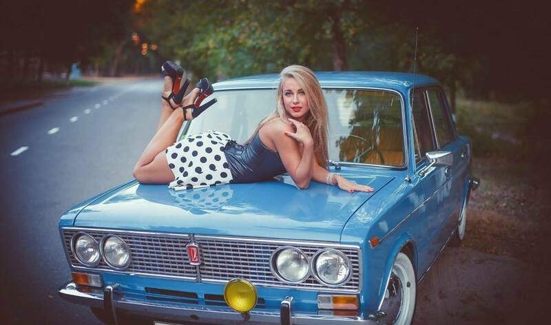 lada-model-devushka-na-kapote.thumb.jpg.dc7ed31feaaab9343b6a7cfeae091ff9.jpg
