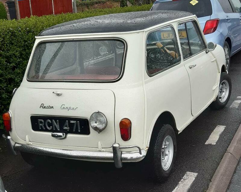 1412168273_1964AustinMiniCooper.thumb.jpg.537b406ed14a41f9b97779642ee59275.jpg