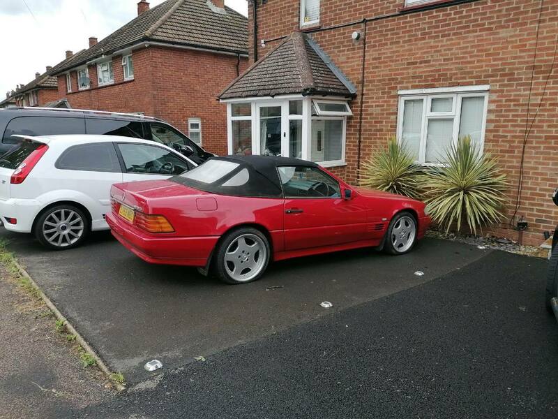 320-cab-flat-tyres.thumb.jpg.d4aaf7da0eb12a997bbd7ed353f78361.jpg