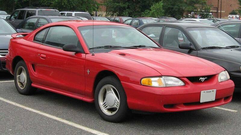 94-98_Ford_Mustang_coupe.thumb.jpg.440fb3a846823d7ffc058e0b7d37a9ac.jpg