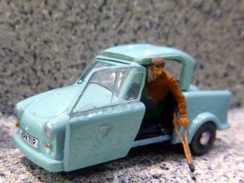 invacar.thumb.jpg.e9be50e5c7522acb721712290038d7cc.jpg