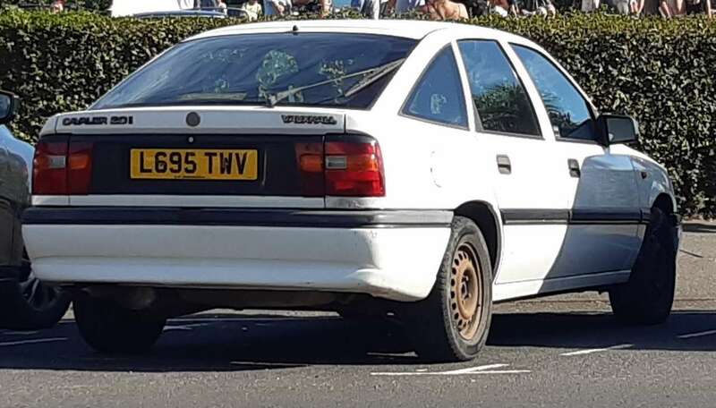 1733397702_1994VauxhallCavalier2.0iGLShatchback.thumb.jpg.e6fa2c29f827e5b93a9493896a0d16e9.jpg
