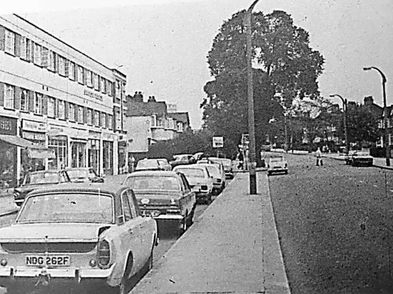 308692612_NortholtRoadSouthHarrow.thumb.jpg.a2d935818670d6f4fdbb0d67507f677c.jpg