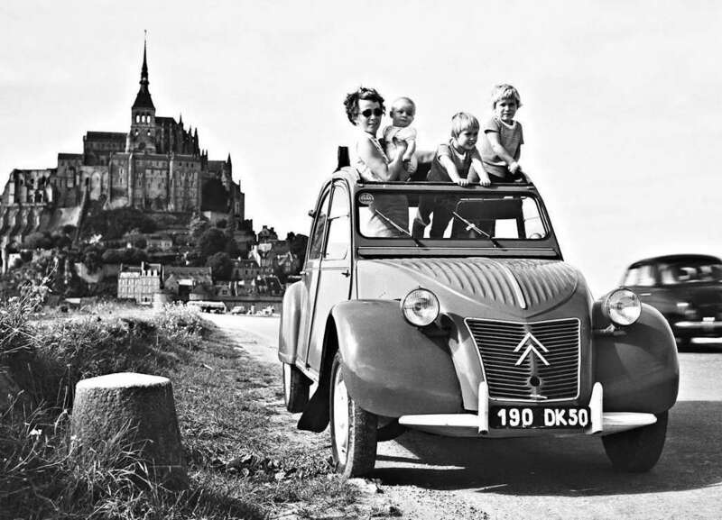 1263318335_citroen19542cv-3.thumb.jpeg.3aafa10d3a177137c661c11a91c02168.jpeg