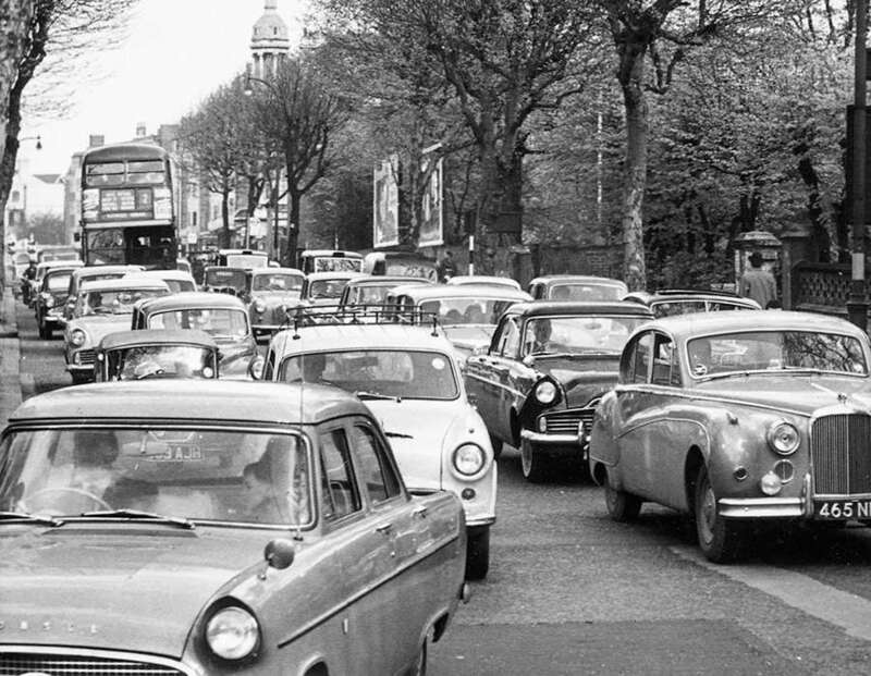 806814084_londontraffic.thumb.jpg.8fb1256fd43cca3414e16d5f51c4fd6c.jpg