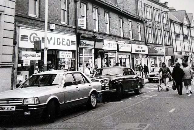 1849602615_StephensonPlaceChesterfield.jpg.25ebb149b2d5aee9655f543d19145c0e.jpg